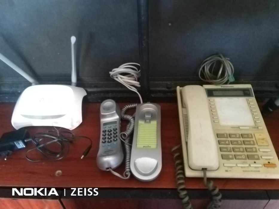 Telefon fix + router wireless