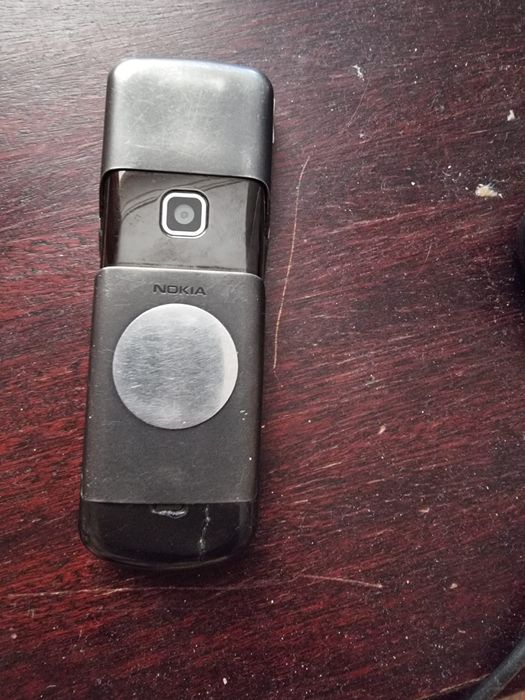 Телефон кнопочный NOKIA