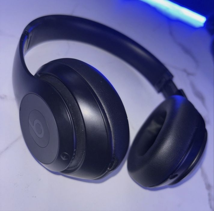 Срочно Beats studio 3 оригинал