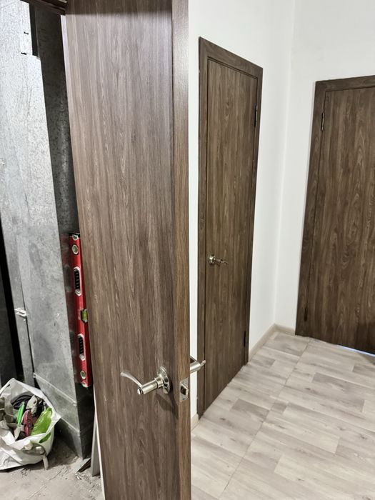 Двери в хорошом состояние б/у