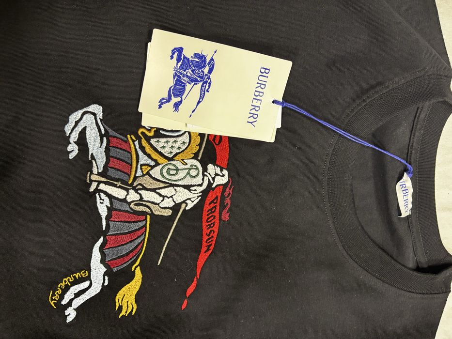Тениска BURBERRY …