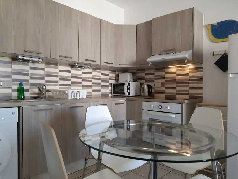 Двустаен апартамент под наем в Каменица 1