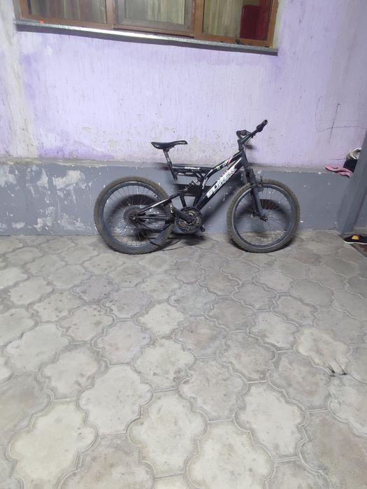 Велосипед двух падвес