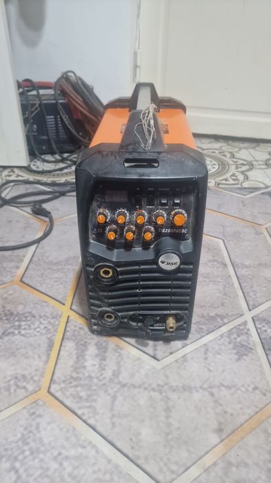 Jasic сварочный инвертор TIG 200P AC/DC PRO E20102