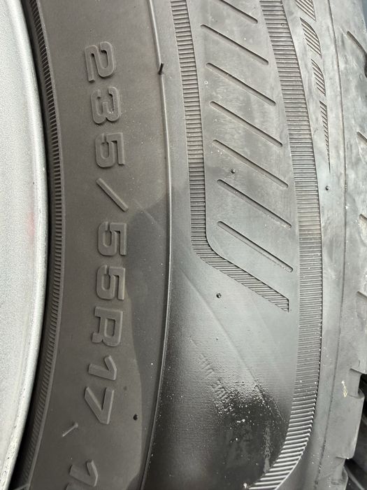S 221 2008г Оригинални  235/55/17 - 300€
