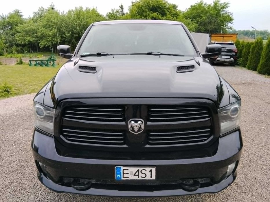 Dodge RAM 1500 4X4 5.7 Hemi с пропан-бутан