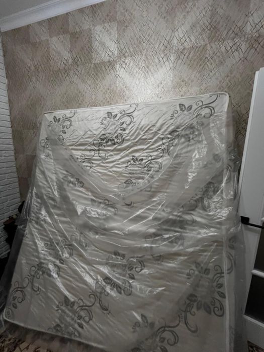 Продается матрац, размер 1,60*2