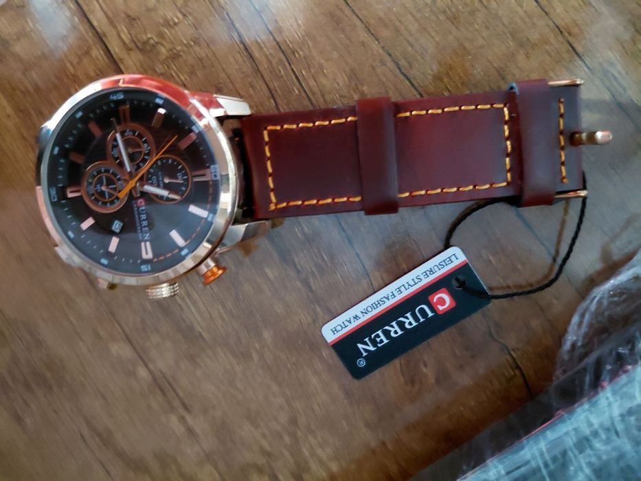 Соат сотилади CURREN