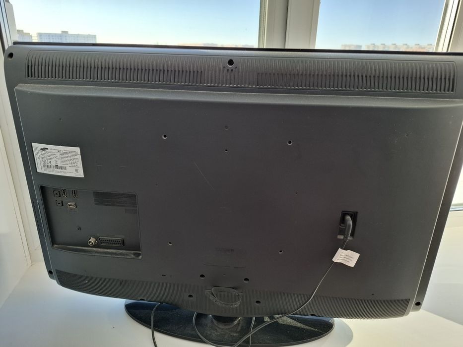 Продам телевизор