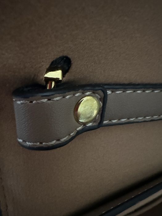 Чанта Fendi естествена кожа
