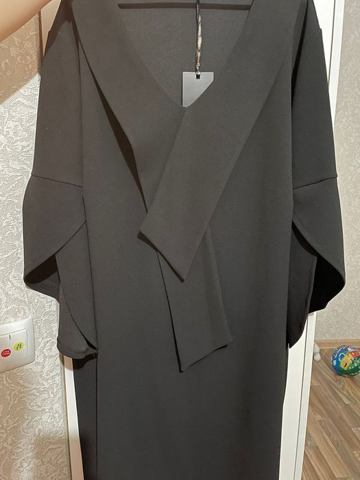 Продам платье новое