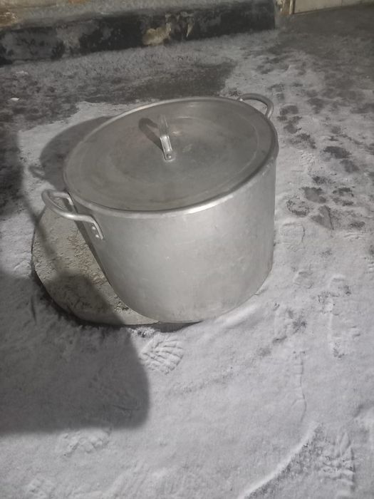 Продам кастрюли.