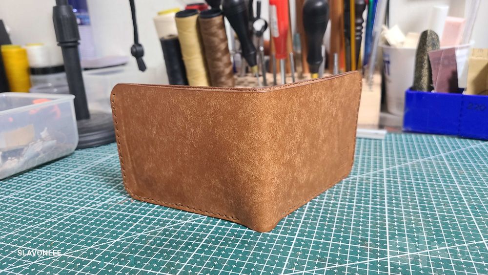 PUEBLO bifold Italian leather cardholder