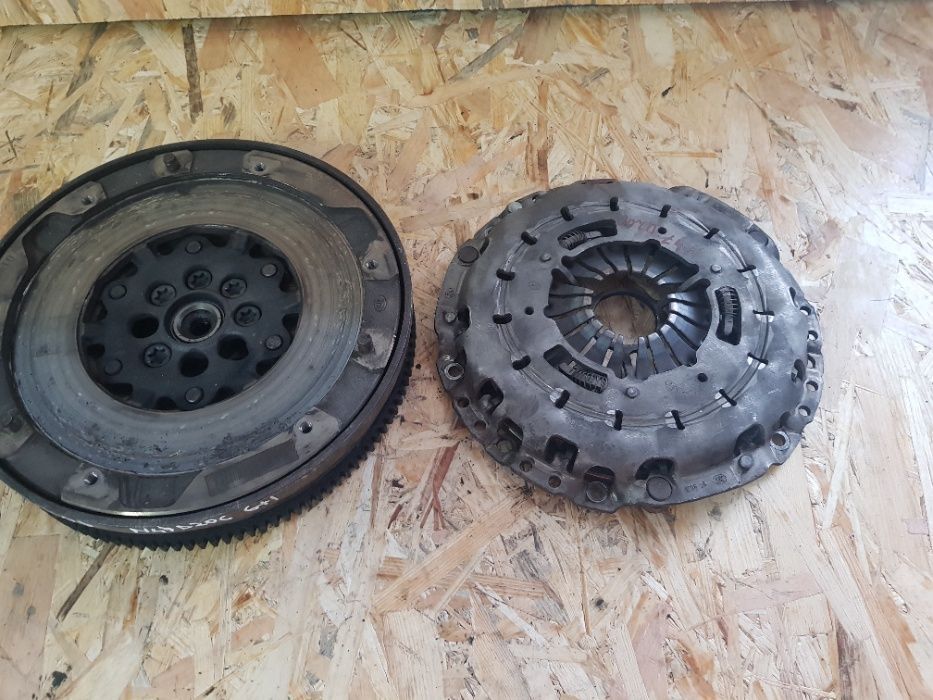 Kit Ambreiaj Volanta masa Dubla Bmw 2.0 D 6+1 F10 F20 X1 X4 F26 N47D20