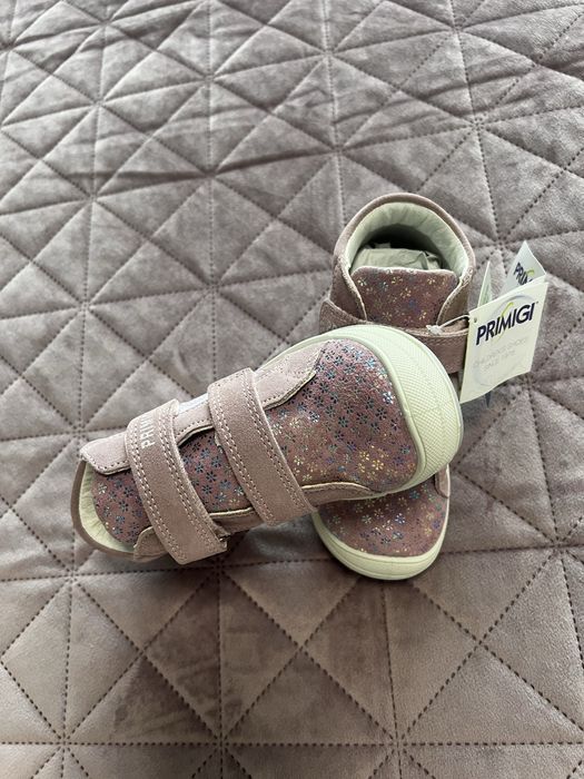 Затворени обувки Primigi