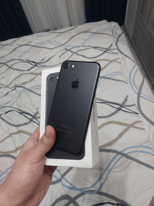 Iphone 7 . Идеал холатда