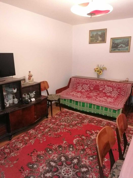 Inchiriez apartament doua camere la Gara