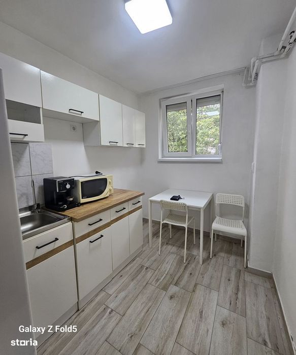 Apartament 2 camere, Piața 1 Decembrie, Ideal pentru birou sau cabinet — fotografia 3
