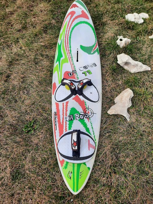 Продавам уиндсьрф дьска TABOU  DA CURVE 73LIT.