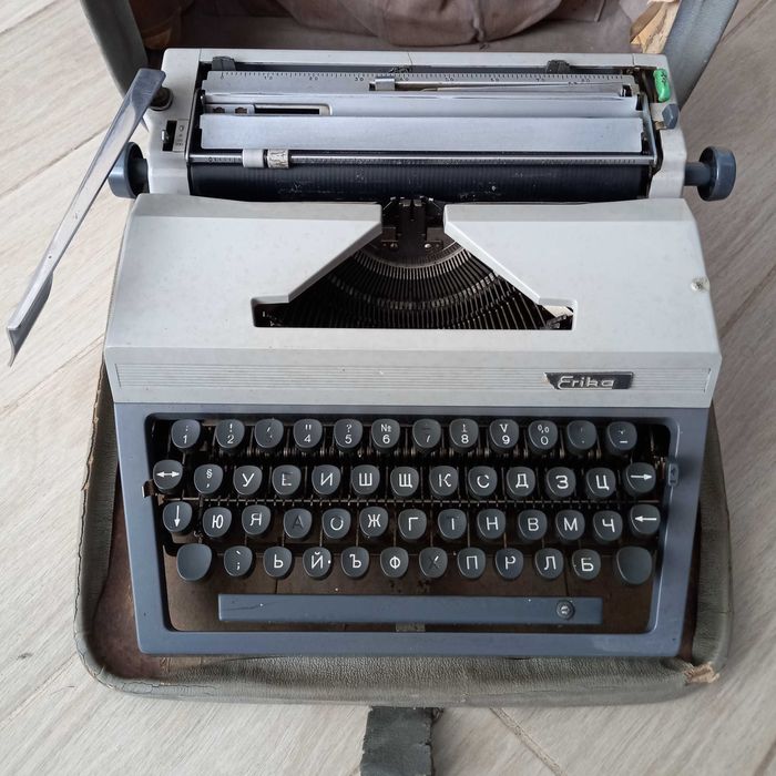 Пишеща машина Erika