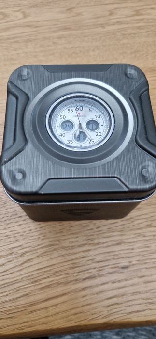 Часовник FREDRIC Sport Dual Time