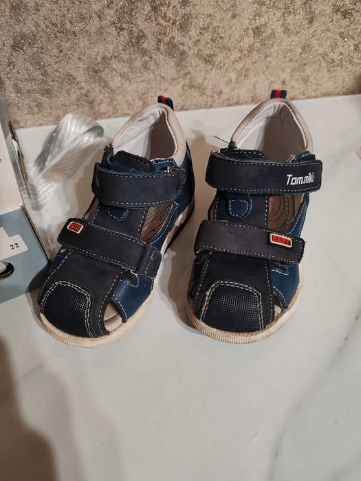 Детские сандалики на мальчика