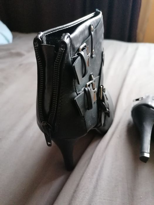 Черни боти New Avenue