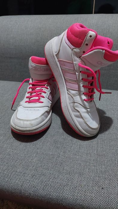 Adidasi fetite ADIDAS