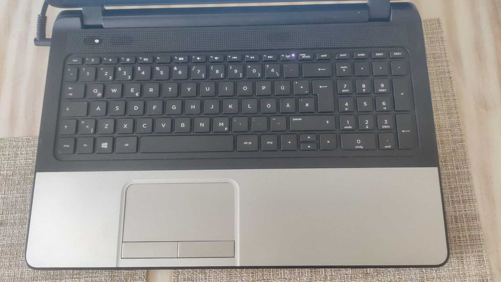 Отличен HP 355 G2 AMD A8 6410 8GB 500GB 4ч батерия