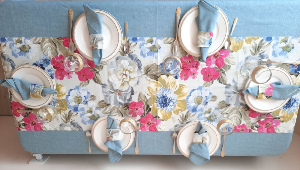 Скатерь с салфетками