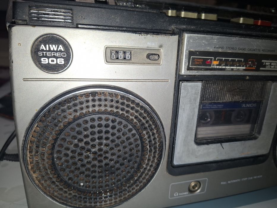 Radiocasetofon japonez Aiwa Stereo 906, funcțional, pt. reparat sau colecție
