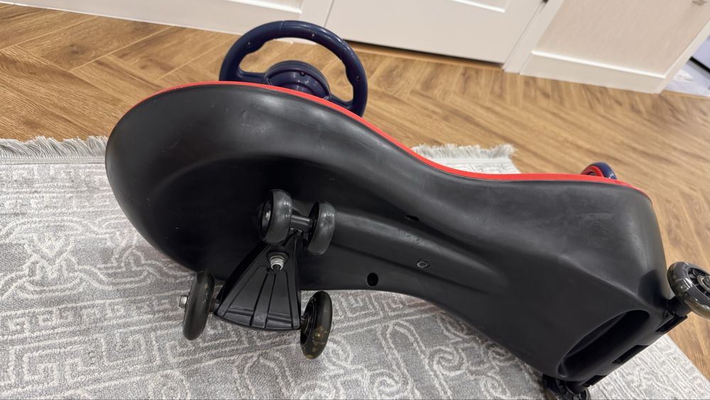 самоуправляемая детская машинка,