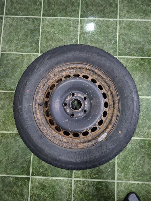 Set 2 roti de iarna pe 15 distanta 5x112