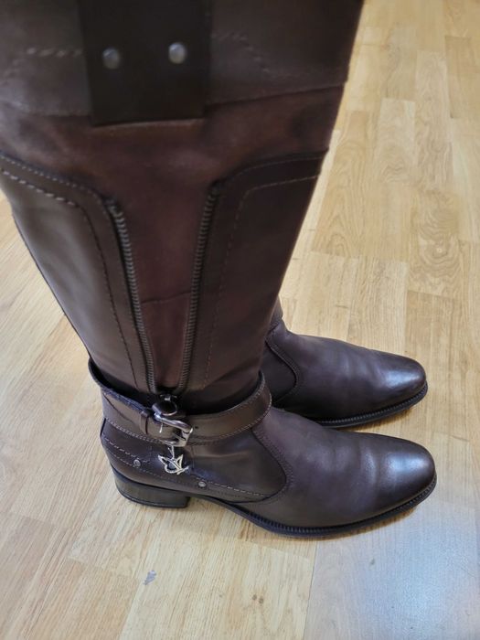 Cizme  inalte , dama. Piele  .