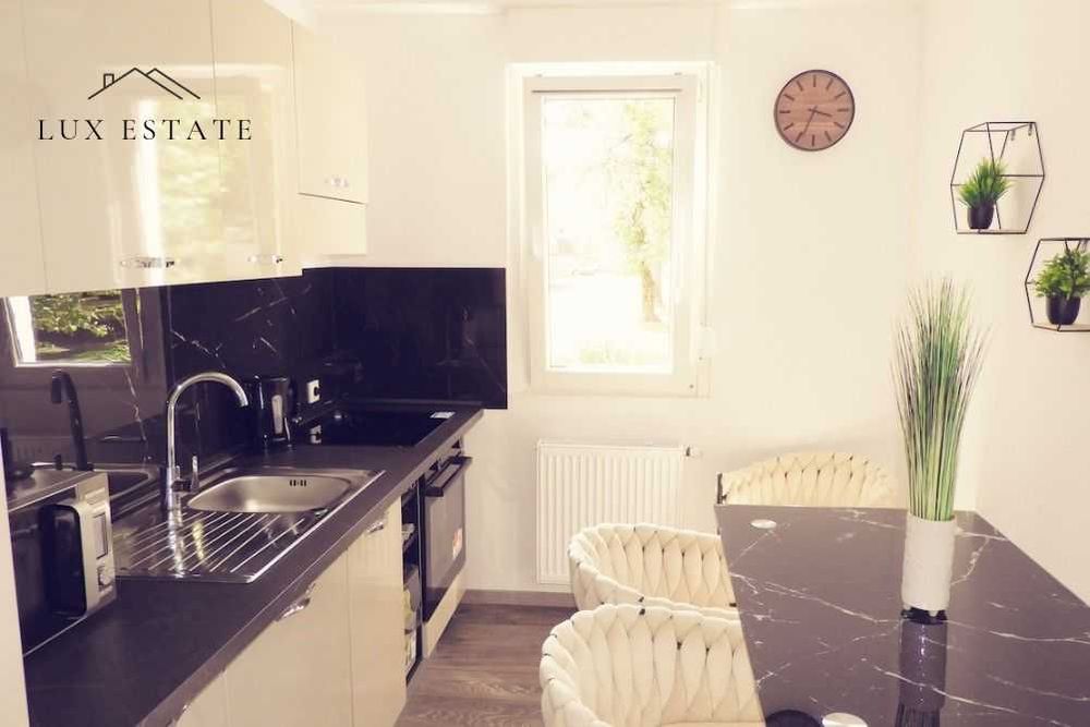 Продава се Двустаен апартамент в София, Лагера - 67 кв.м за 2687 €/кв.м - Снимка #3