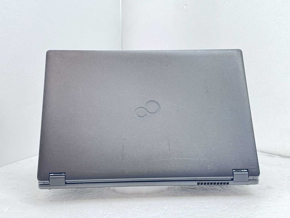 Реновиран лаптоп втора Fujitsu LIFEBOOK E559 15.6" IPS 1920x1080 webcam i3-8145U 8GB DDR4 260GB NVMe/ клас А/ 12м гаранция