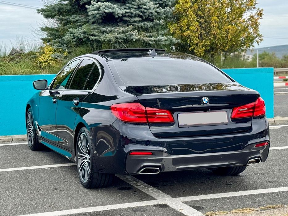 BMW Seria 5 G30/M pack/Trapa/Faruri led/Head up/Cheie display/Km Reali