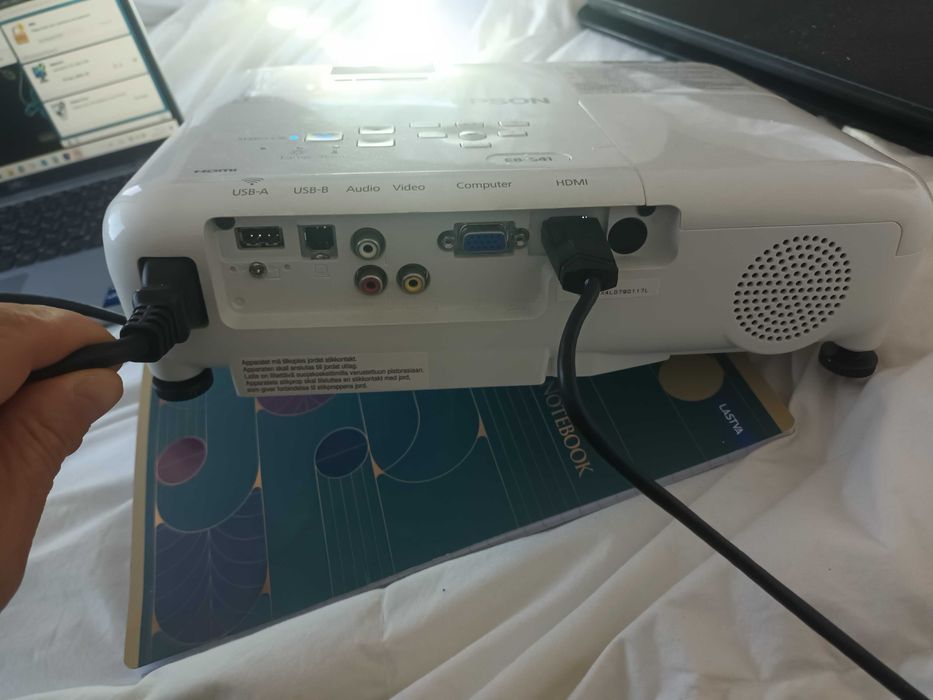 Прожектор EPSON H842B
.