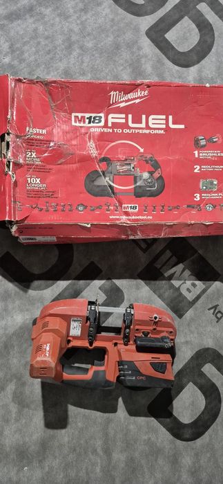 Milwaukee,Hilti ferestrău panglică pe acumulator