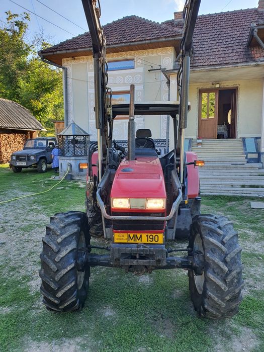 Tractor CASE CX 70 cu încărcător frontal MAILLEUX  MX 80
