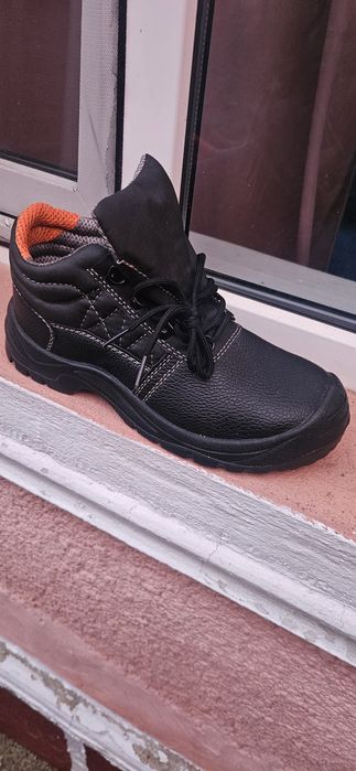 Bocanci protectie nr 41