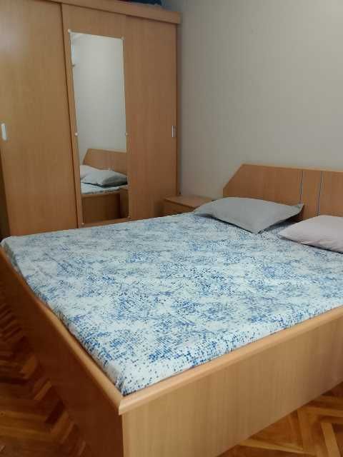 Дава се под наем Тристаен апартамент в Търговище, Център - 74 кв.м за 331.5 € - Снимка #9