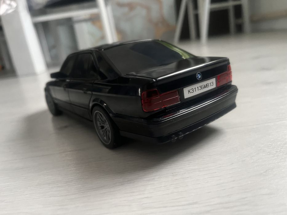 Игрушка Бмв е34 с радиоуправлением
