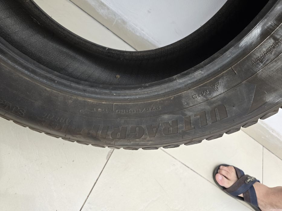 Goodyear ultragrip ice 275/60 R20