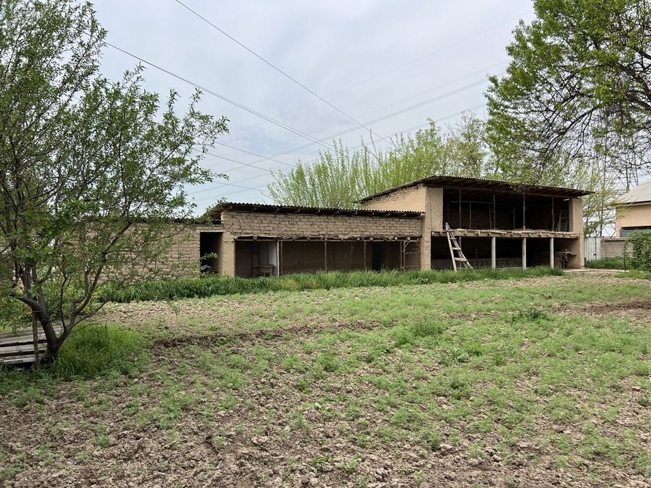 Участка сотилади