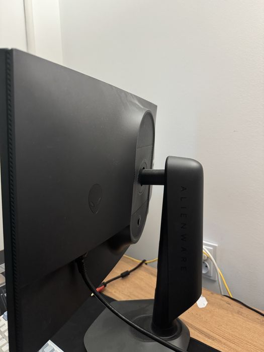 Монитор 24.5" DELL Alienware AW2523HF черный