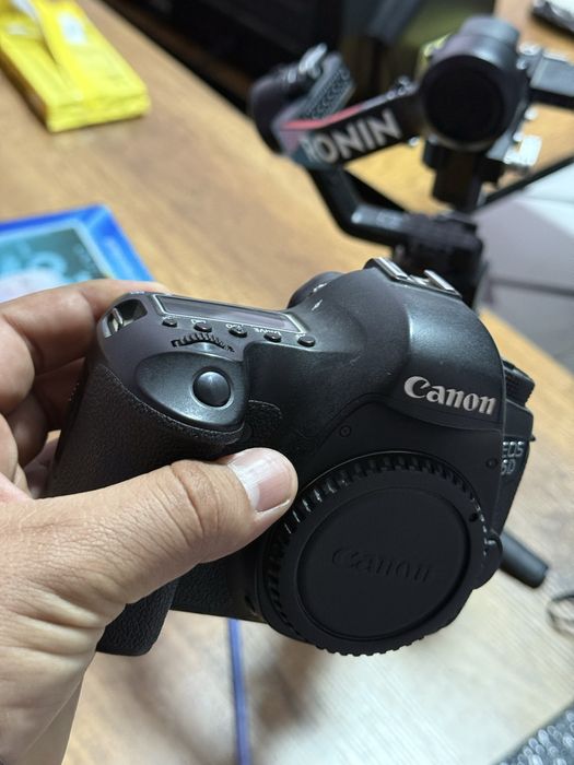 canon 6d sotiladi