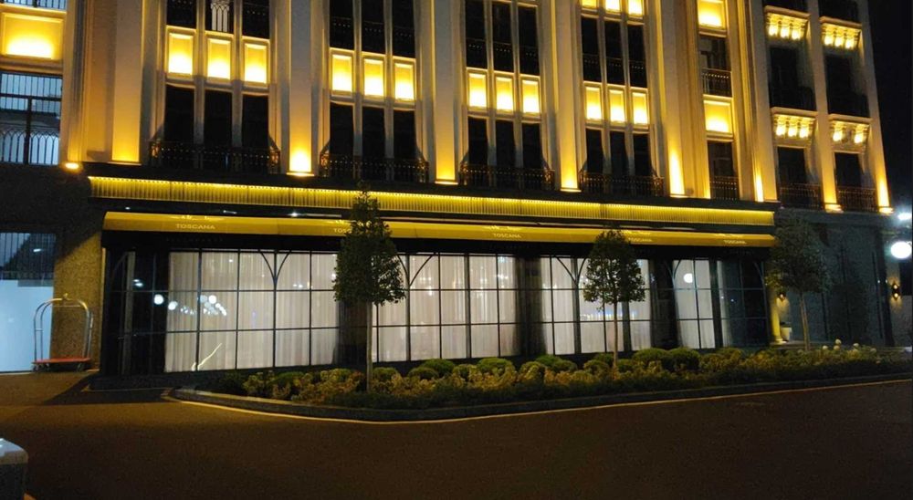 Современное фасадное освещение,Zamonaviy fasad yoritgichlari