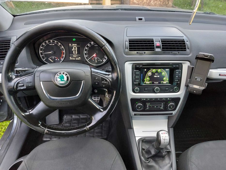 Autoturism Skoda Octavia Scout