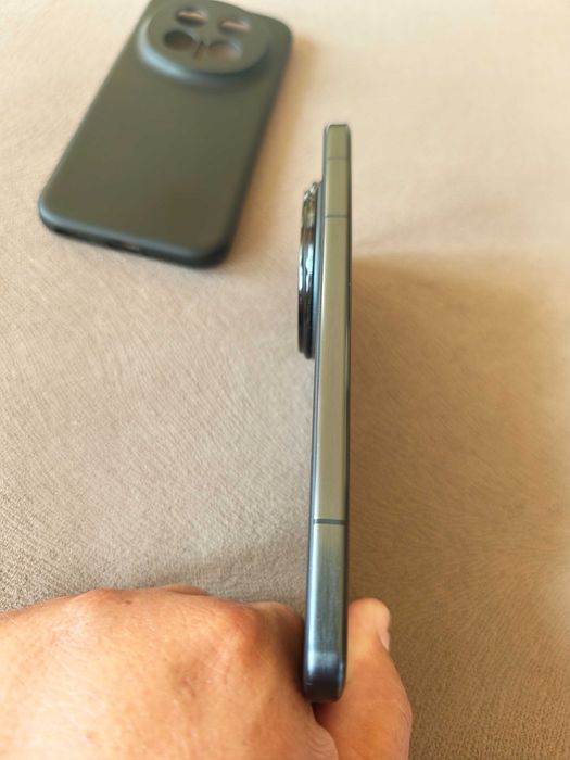 HONOR Magic 8 Pro  12GB RAM/512GB ROM на 6 цикъла на батерията е